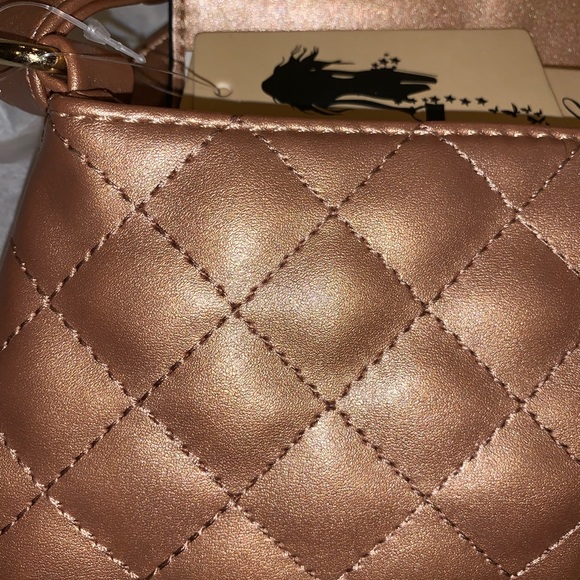 3/$25 Women’s crossbody bag in Rose Gold color - Picture 4 of 6